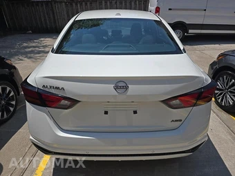 2025 Nissan Altima SV - miniatura 5