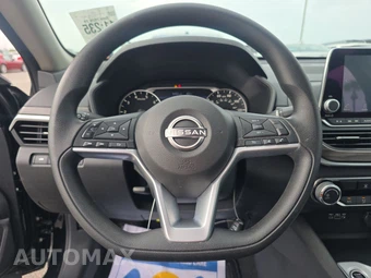 2025 Nissan Altima SV – miniatura 10