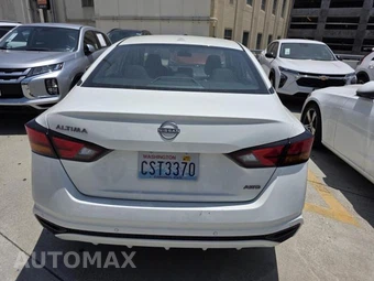 2025 Nissan Altima SV - miniatura 18