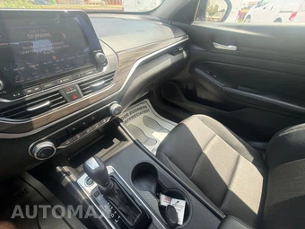 2025 Nissan Altima SV - miniatura 14