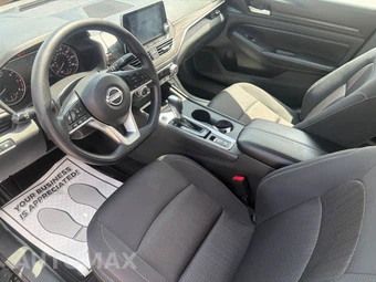 2025 Nissan Altima SV - miniatura 7