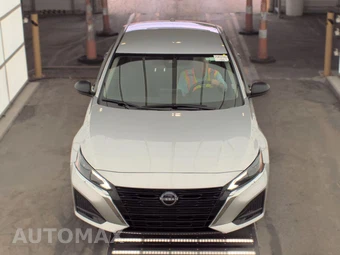2025 Nissan Altima SV - miniatura 2