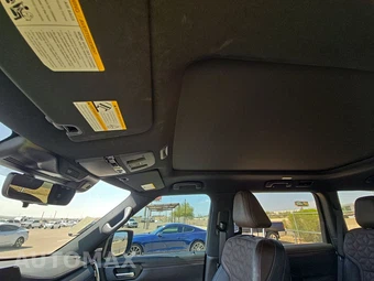 2025 Nissan Armada Platinum - miniatura 17
