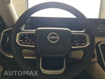 2025 Nissan Armada Platinum Reserve - miniatura 10