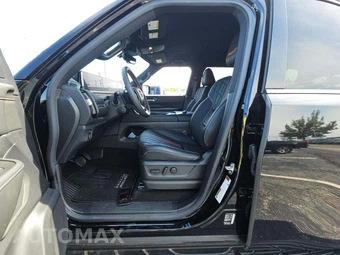 2025 Nissan Armada PRO-4X – miniatura 6