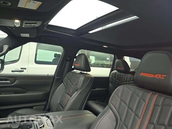2025 Nissan Armada PRO-4X - miniatura 11