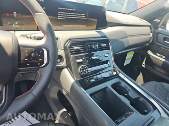 2025 Nissan Armada PRO-4X – miniatura 17