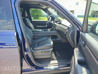 2025 Nissan Armada PRO-4X - miniatura 8