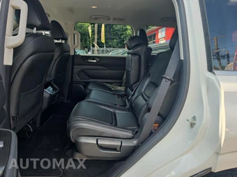 2025 Nissan Armada SV - miniatura 16