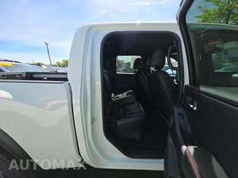 2025 Nissan Frontier PRO-4X Crew Cab Long Bed – miniatura 16