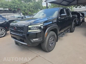 2025 Nissan Frontier PRO-4X Crew Cab Medium Bed
