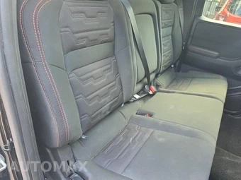 2025 Nissan Frontier PRO-4X Crew Cab Medium Bed - miniatura 16