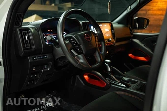2025 Nissan Frontier PRO-4X Crew Cab Medium Bed - miniatura 8