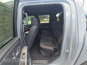 2025 Nissan Frontier PRO-4X Crew Cab Medium Bed – miniatura 10