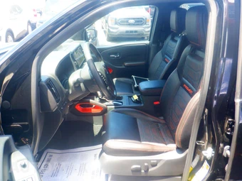 2025 Nissan Frontier PRO-4X Crew Cab Medium Bed – miniatura 5