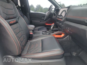 2025 Nissan Frontier PRO-4X Crew Cab Medium Bed – miniatura 8