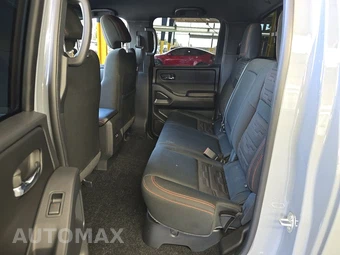 2025 Nissan Frontier PRO-4X Crew Cab Medium Bed – miniatura 13