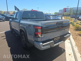 2025 Nissan Frontier PRO-4X Crew Cab Medium Bed – miniatura 2