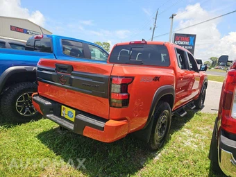 2025 Nissan Frontier PRO-4X Crew Cab Medium Bed – miniatura 3