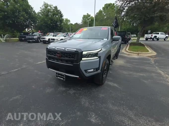 2025 Nissan Frontier PRO-4X Crew Cab Medium Bed
