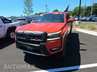 2025 Nissan Frontier PRO-4X Crew Cab Medium Bed