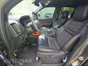 2025 Nissan Frontier PRO-4X Crew Cab Medium Bed - miniatura 3