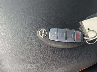 2025 Nissan Frontier PRO-4X Crew Cab Medium Bed - miniatura 5
