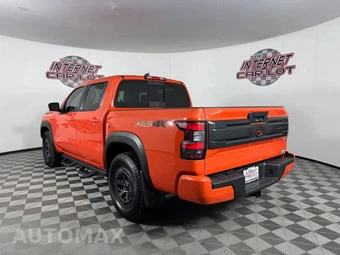 2025 Nissan Frontier PRO-4X Crew Cab Medium Bed - miniatura 5