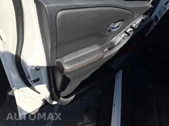 2025 Nissan Frontier PRO-4X Crew Cab Medium Bed – miniatura 9