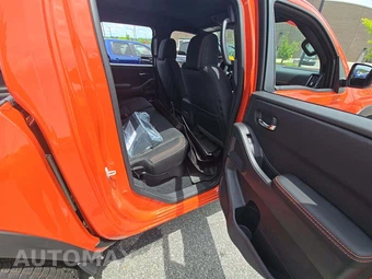 2025 Nissan Frontier PRO-4X Crew Cab Medium Bed – miniatura 16