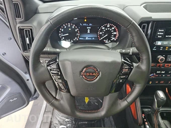 2025 Nissan Frontier PRO-X Crew Cab Medium Bed – miniatura 10