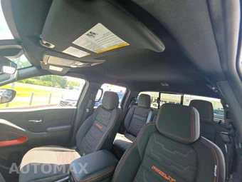 2025 Nissan Frontier PRO-X Crew Cab Medium Bed - miniatura 11