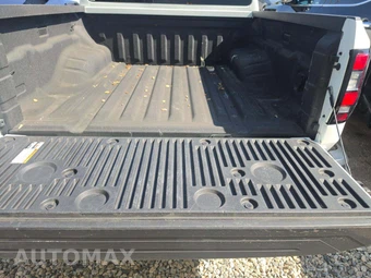 2025 Nissan Frontier S Crew Cab Medium Bed – miniatura 14