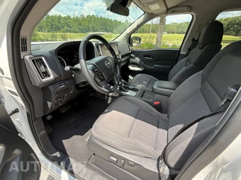 2025 Nissan Frontier SV Crew Cab Long Bed - miniatura 14