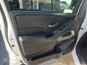 2025 Nissan Frontier SV Crew Cab Medium Bed - miniatura 9