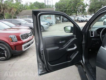 2025 Nissan Frontier SV Crew Cab Medium Bed - miniatura 11