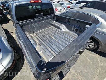 2025 Nissan Frontier SV Crew Cab Medium Bed – miniatura 17