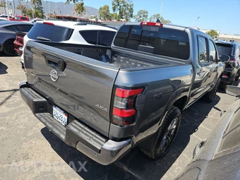 2025 Nissan Frontier SV Crew Cab Medium Bed – miniatura 4