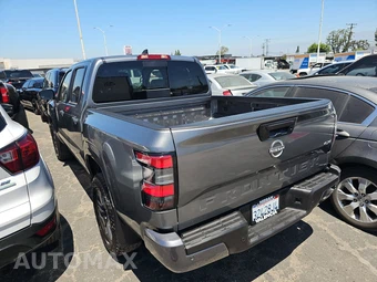 2025 Nissan Frontier SV Crew Cab Medium Bed – miniatura 6
