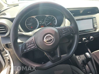 2025 Nissan Kicks Play – miniatura 10