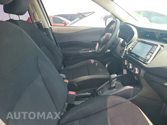 2025 Nissan Kicks Play – miniatura 8