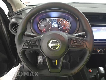 2025 Nissan Kicks Play – miniatura 10