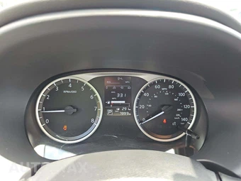 2025 Nissan Kicks Play – miniatura 9