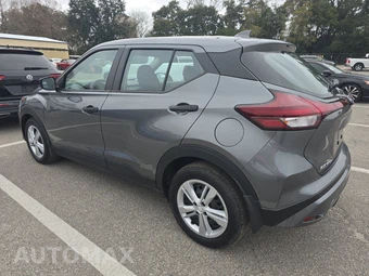 2025 Nissan Kicks Play – miniatura 6