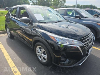 2025 Nissan Kicks Play - miniatura 4