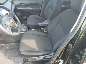2025 Nissan Kicks Play - miniatura 6