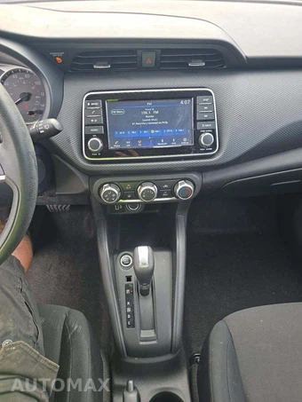 2025 Nissan Kicks Play – miniatura 10