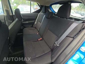 2025 Nissan Kicks Play – miniatura 13