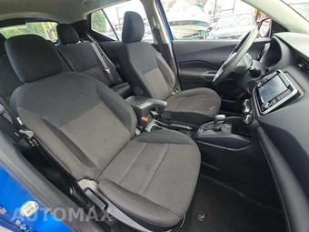 2025 Nissan Kicks Play – miniatura 18