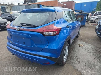 2025 Nissan Kicks Play – miniatura 3